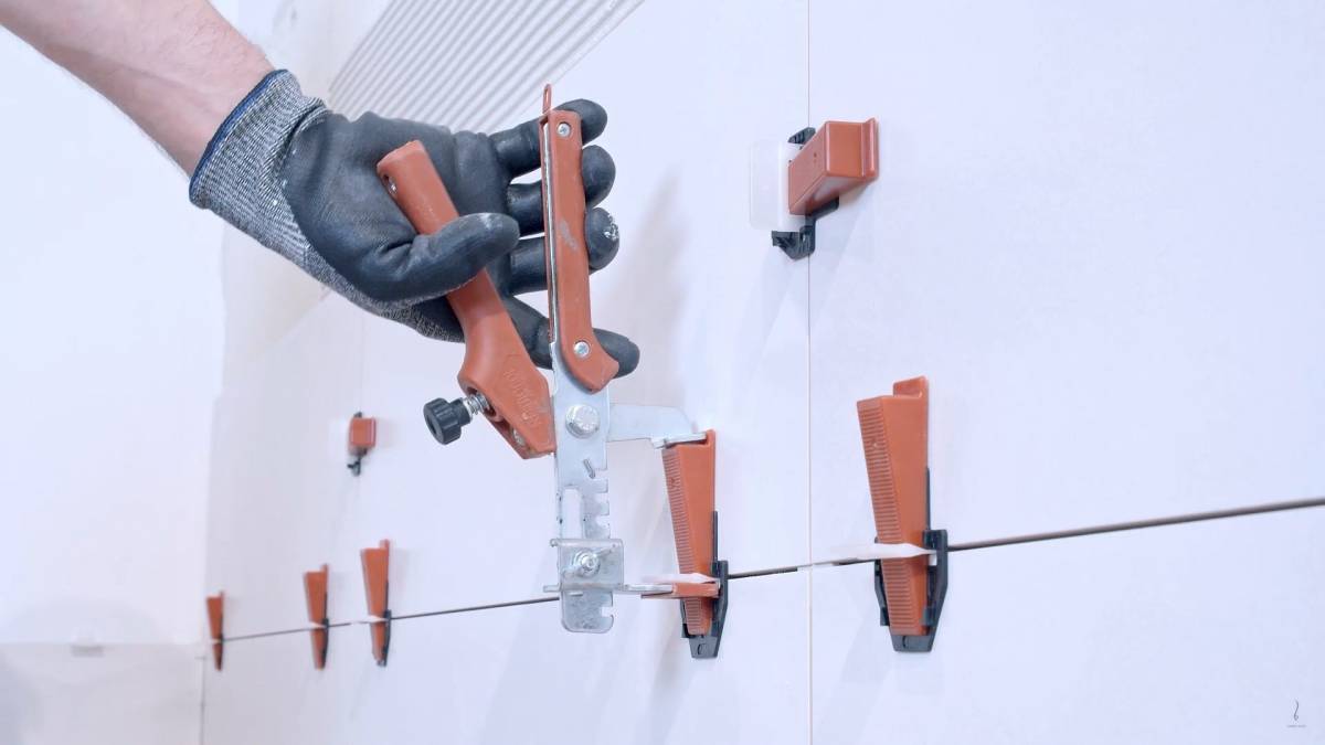 Cómo nivelar las baldosas cerámicas - Keraben Grupo